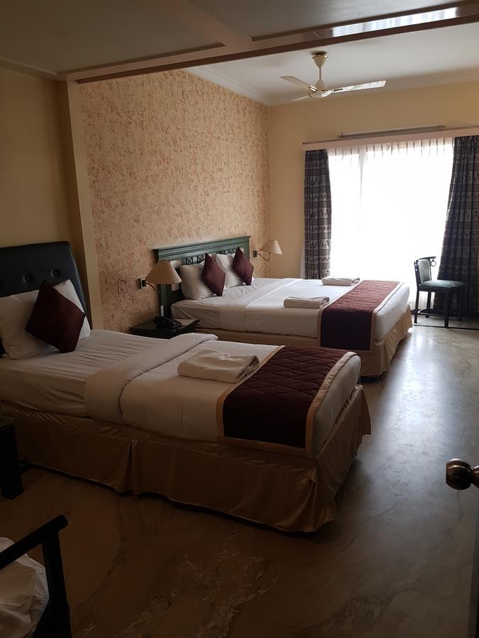 Glm Meridian Chennai Bagian luar foto
