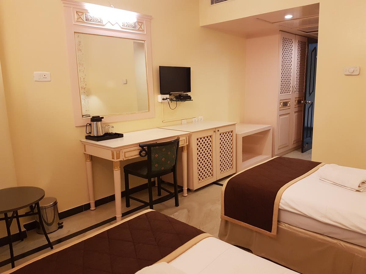 Glm Meridian Chennai Bagian luar foto