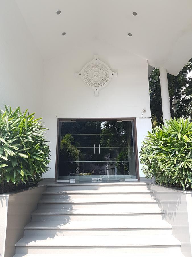 Glm Meridian Chennai Bagian luar foto