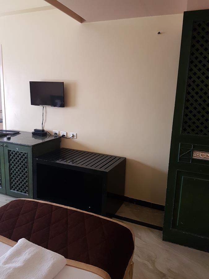 Glm Meridian Chennai Bagian luar foto